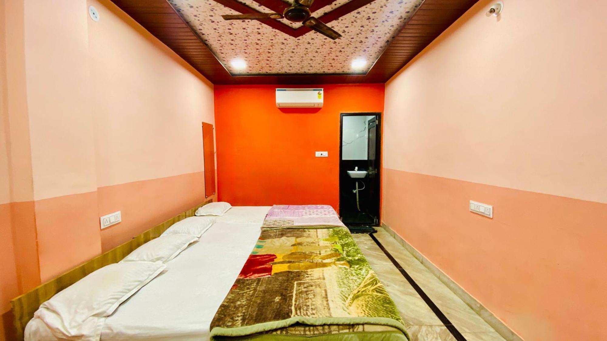 Hotel Nandi Palace Ujjain Exterior photo