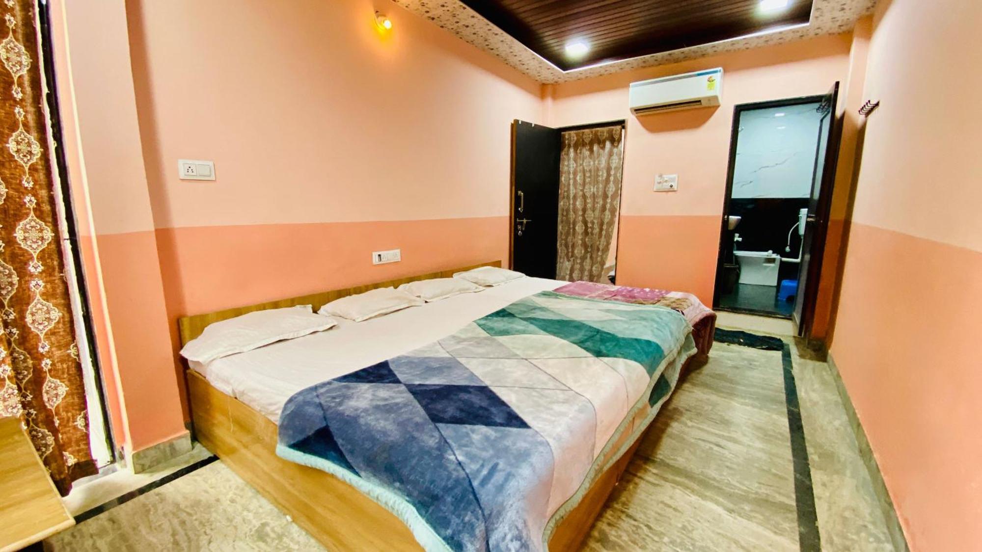Hotel Nandi Palace Ujjain Exterior photo